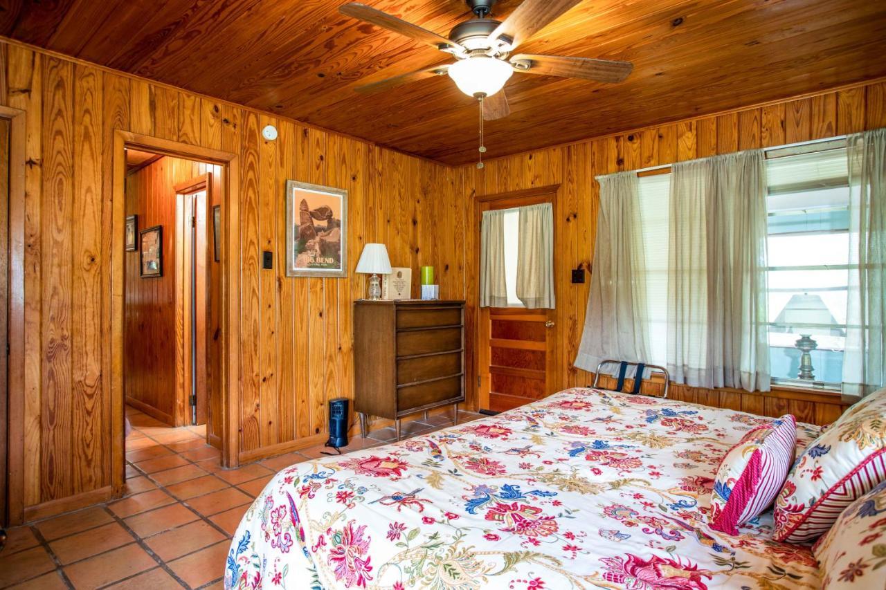 River Ridge Bandera Cabin ภายนอก รูปภาพ